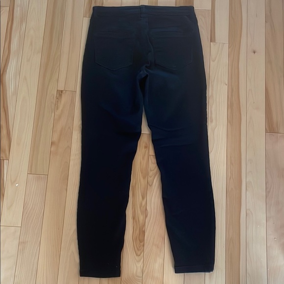 Reitmans High-Rise Black Jeans with Skinny Leg - The Signature Soft - Picture 6 of 13